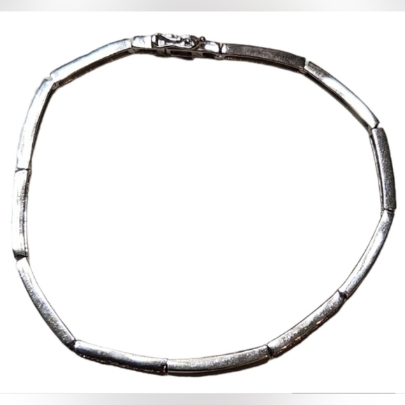 Diamond Tennis Bracelet - Picture 3 of 5